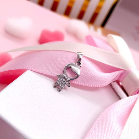 תליון ילד או ילדה מזהב 14 קראט משובץ יהלומים